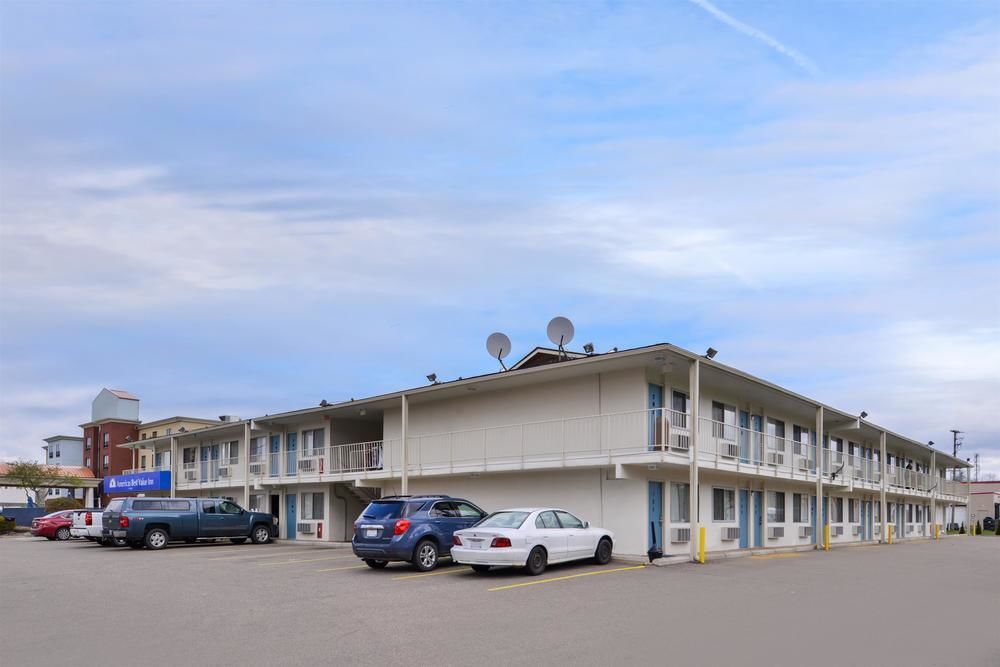 Days Inn By Wyndham ニュー・フィラデルフィア エクステリア 写真