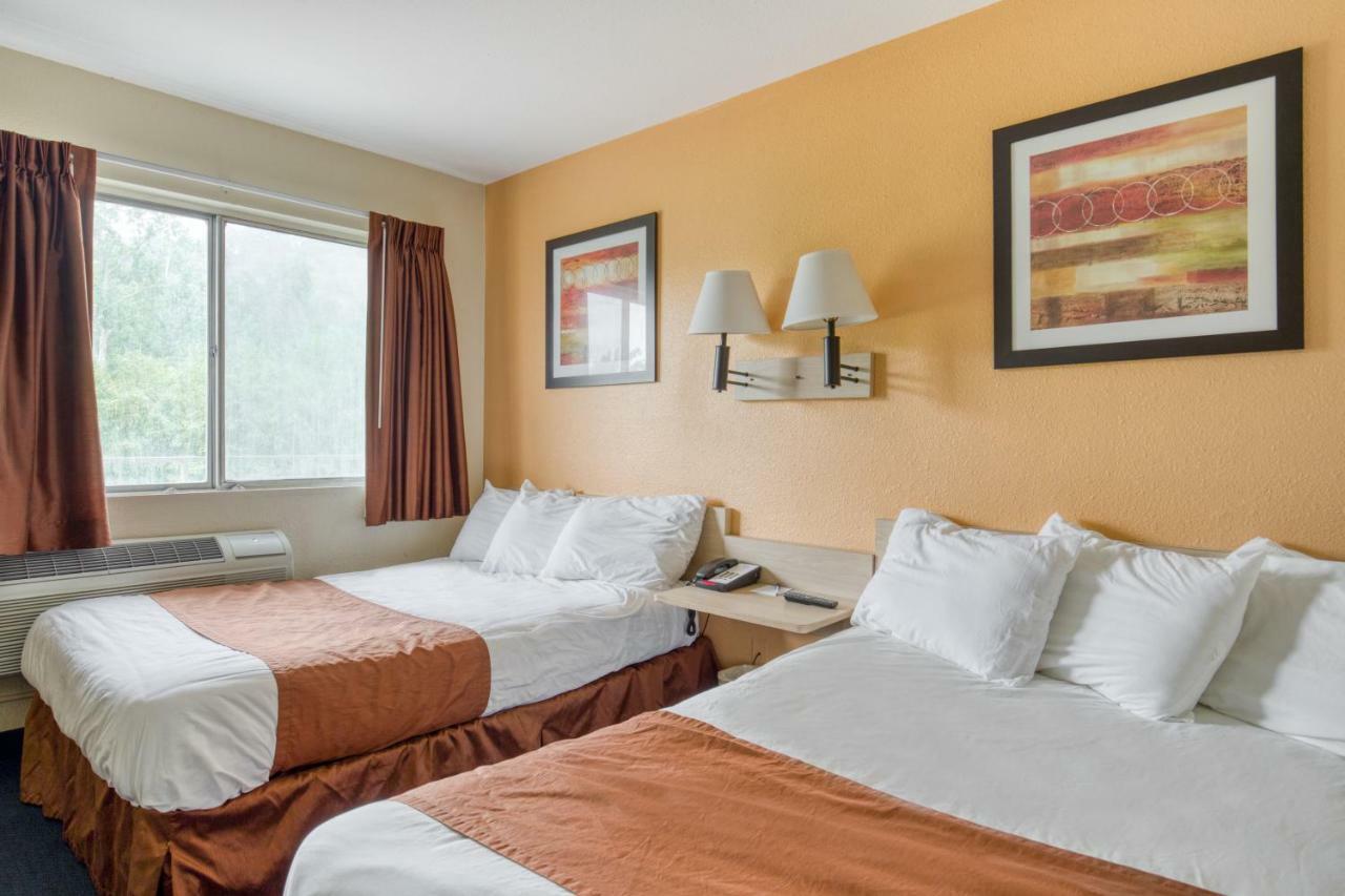 Days Inn By Wyndham ニュー・フィラデルフィア エクステリア 写真